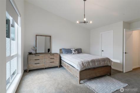 13710 Ash Way Everett WA 98204