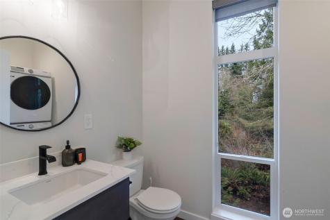 13710 Ash Way Everett WA 98204
