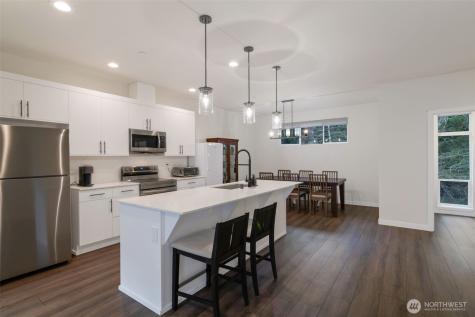 13710 Ash Way Everett WA 98204