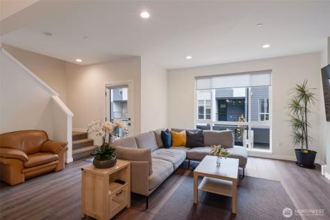 13710 Ash Way Everett WA 98204