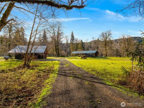 2298 Undie Road Forks WA 98331