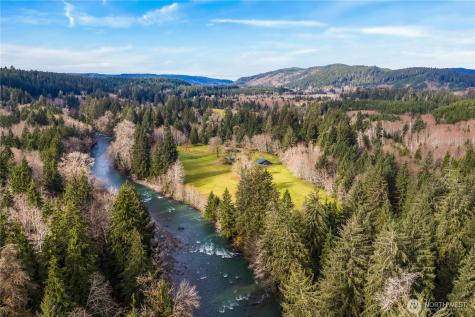 2298 Undie Road Forks WA 98331