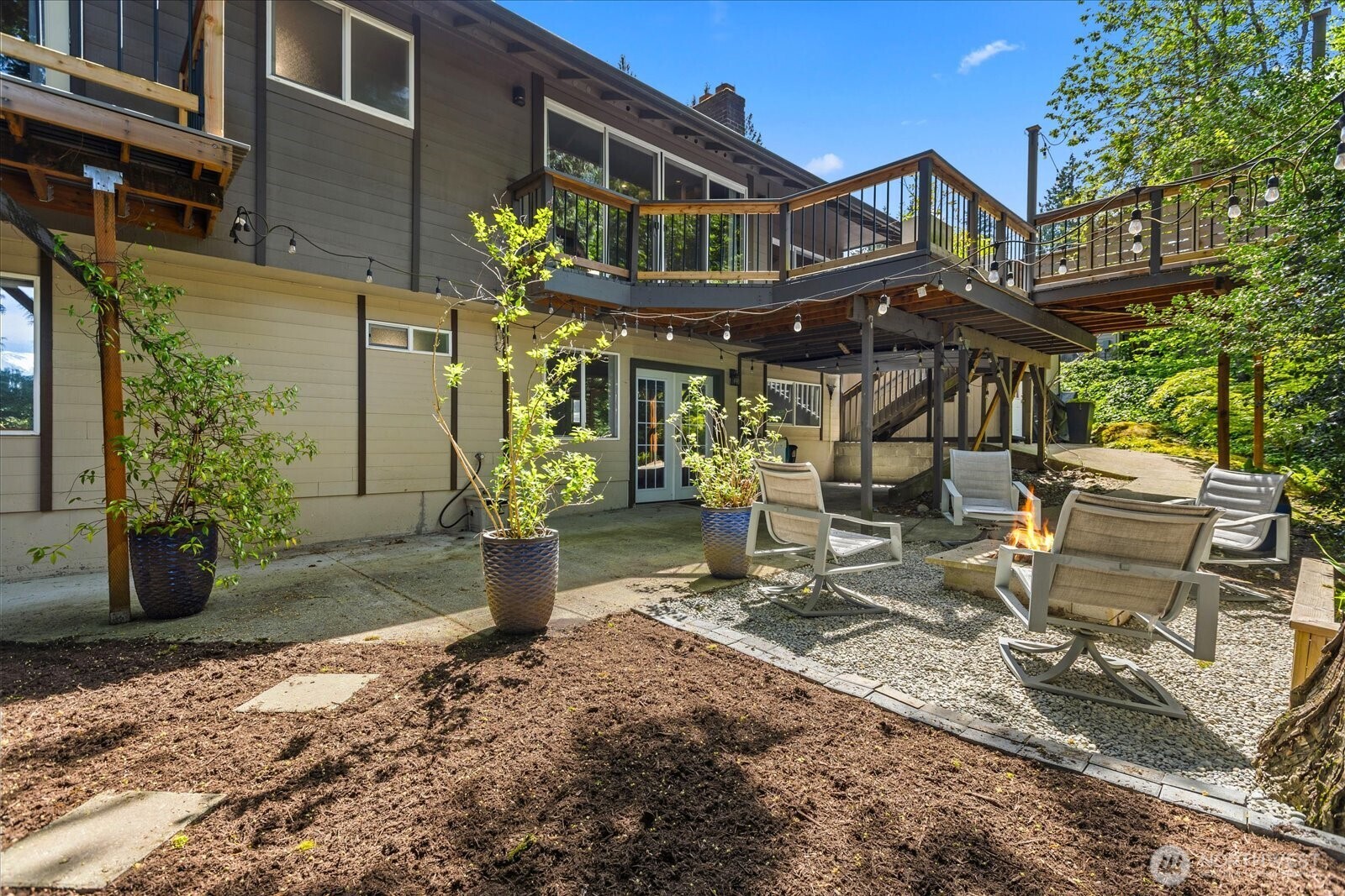 155 Mount Olympus Drive NW Issaquah WA 98027