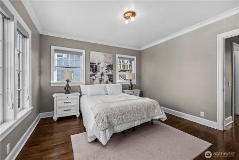 926 Lewis Avenue Sumner WA 98390