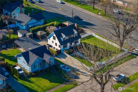 926 Lewis Avenue Sumner WA 98390
