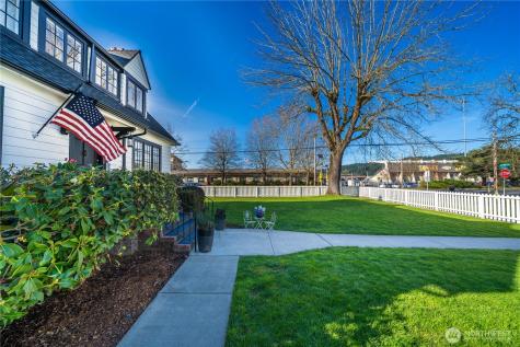 926 Lewis Avenue Sumner WA 98390
