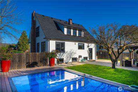926 Lewis Avenue Sumner WA 98390