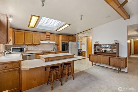 1427 100th Street SW Everett WA 98204