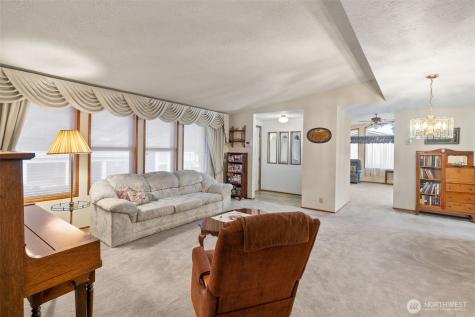 1427 100th Street SW Everett WA 98204