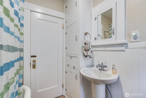 220 S 47th Street Tacoma WA 98408