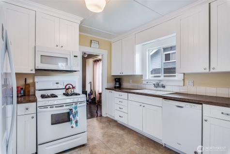 220 S 47th Street Tacoma WA 98408