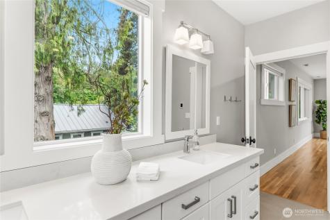 3509 W Thurman Street Seattle WA 98199