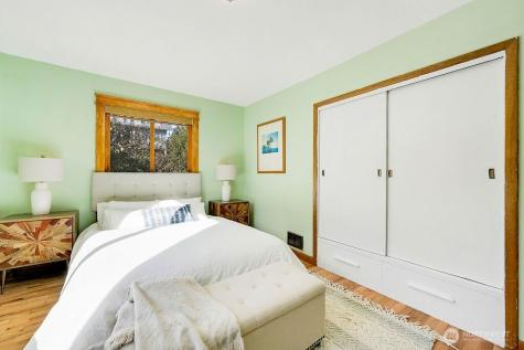 1106 Madison Street Port Townsend WA 98368