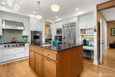 15032 152nd Avenue NE Woodinville WA 98072