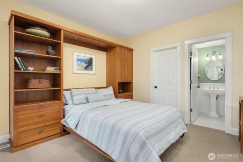 15032 152nd Avenue NE Woodinville WA 98072