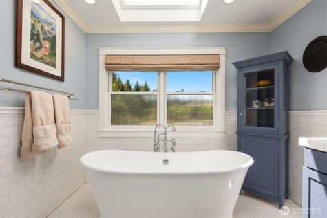 15032 152nd Avenue NE Woodinville WA 98072