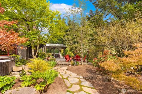 15032 152nd Avenue NE Woodinville WA 98072