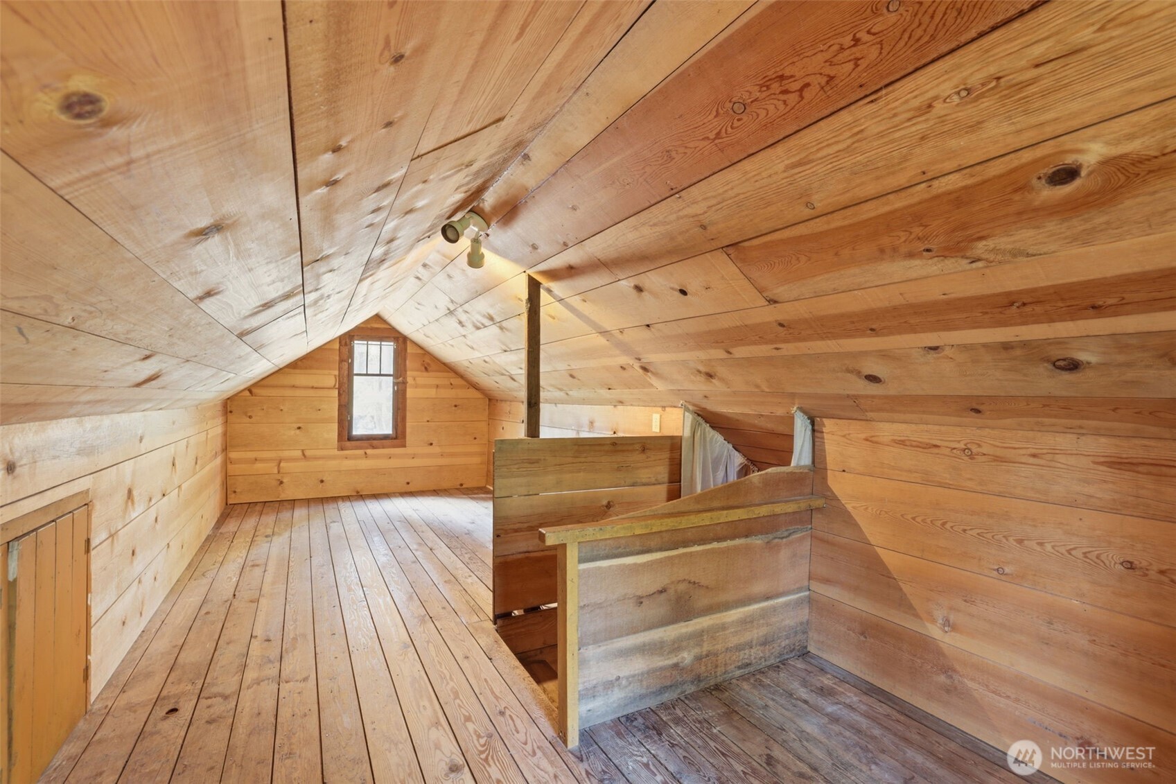 881 Lake Cabins Road Ronald WA 98940