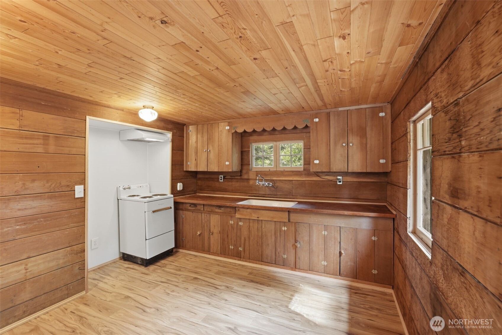 881 Lake Cabins Road Ronald WA 98940