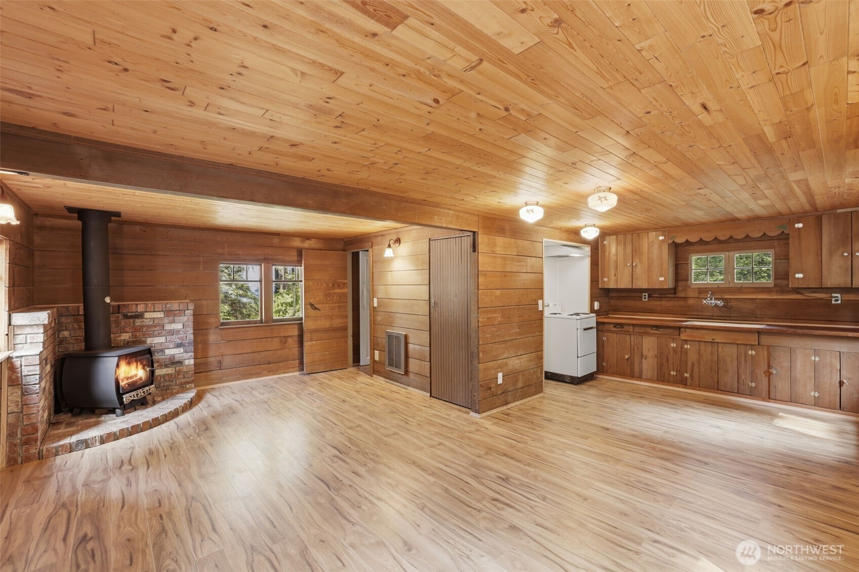 881 Lake Cabins Road Ronald WA 98940