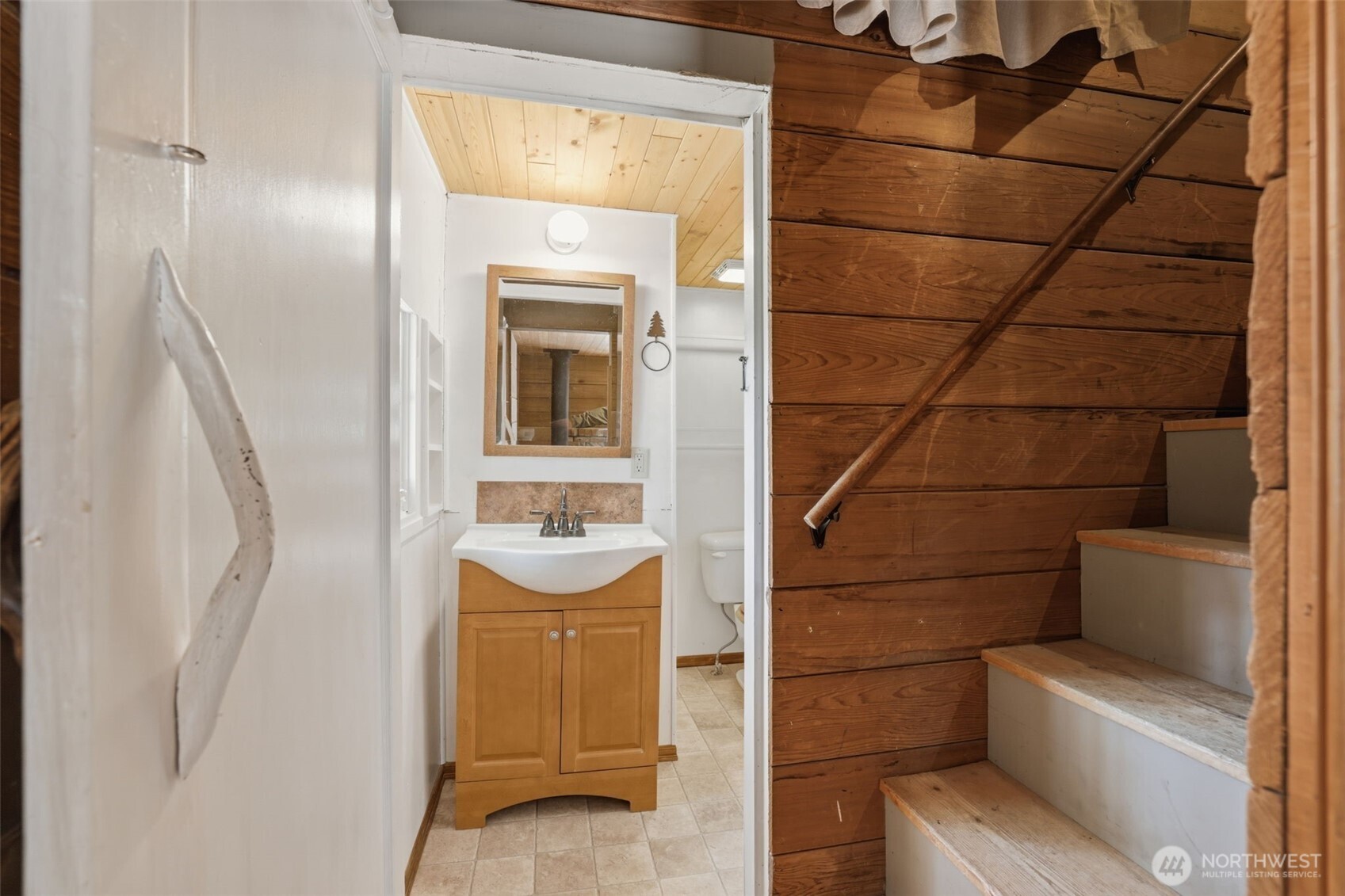 881 Lake Cabins Road Ronald WA 98940