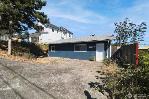 1306 E 32nd Street Tacoma WA 98404