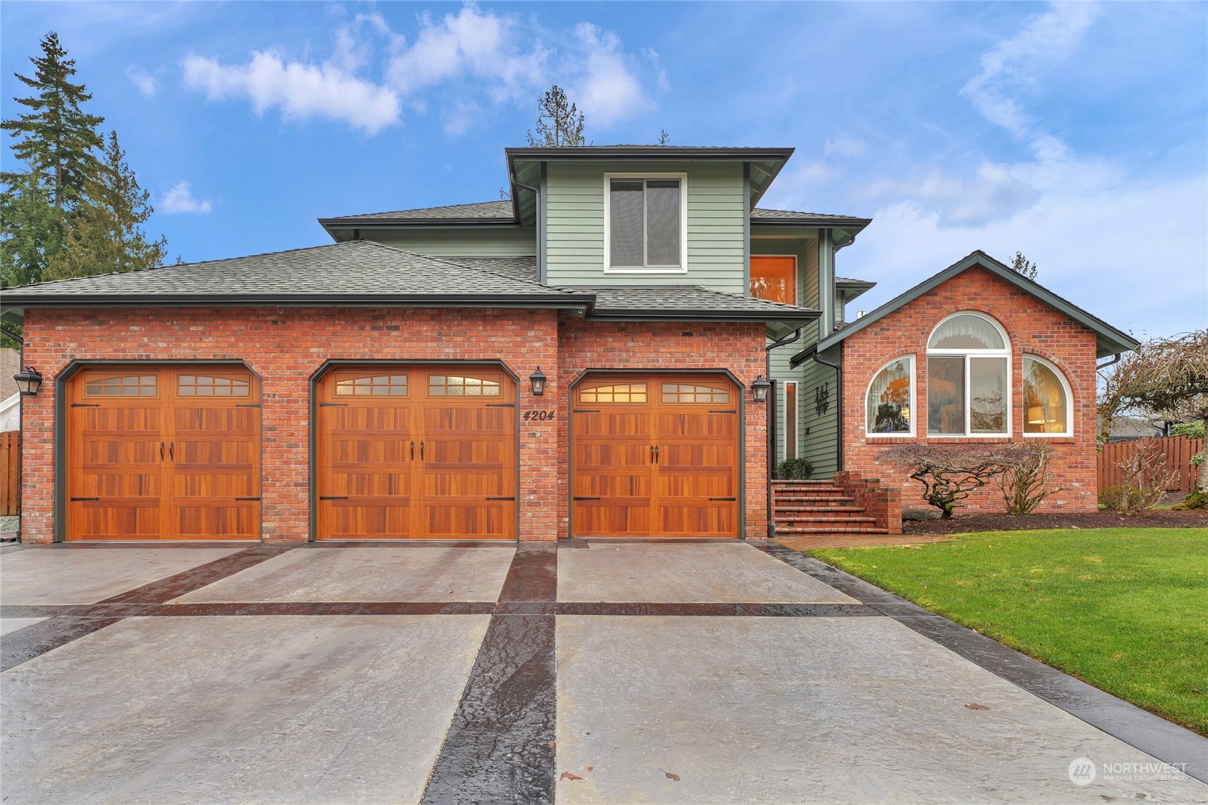 4204 Montgomery Place Mount Vernon WA 98274