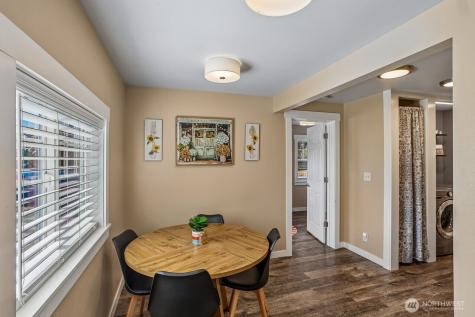 950 SE 4th Avenue Oak Harbor WA 98277