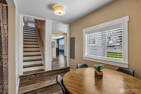 950 SE 4th Avenue Oak Harbor WA 98277
