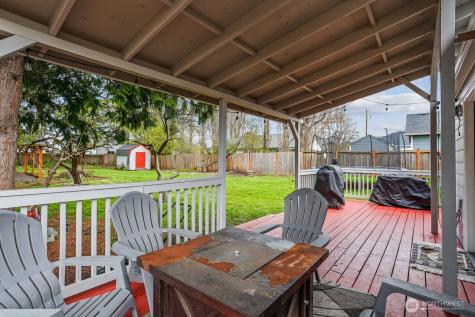 950 SE 4th Avenue Oak Harbor WA 98277