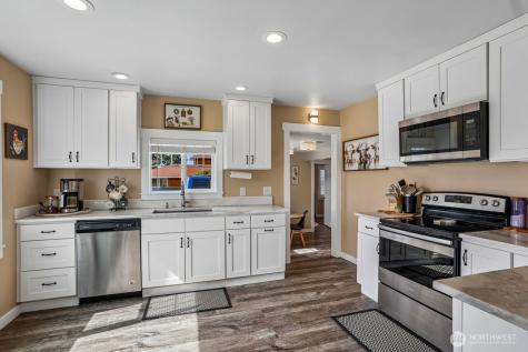 950 SE 4th Avenue Oak Harbor WA 98277
