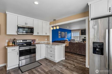 950 SE 4th Avenue Oak Harbor WA 98277