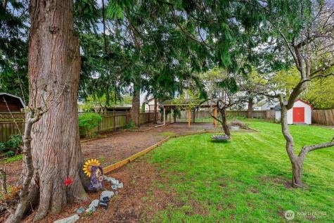 950 SE 4th Avenue Oak Harbor WA 98277