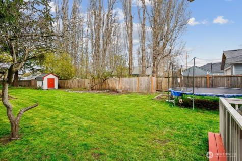 950 SE 4th Avenue Oak Harbor WA 98277