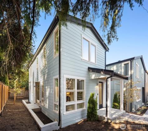 641 18th Avenue W Kirkland WA 98033