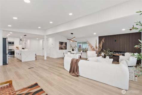 1510 Maple Lane Kent WA 98030