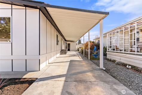 1510 Maple Lane Kent WA 98030