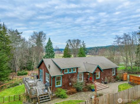 7440 S Eagle Glen Lane Clinton WA 98236