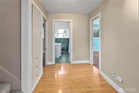 9334 E B Street Tacoma WA 98445