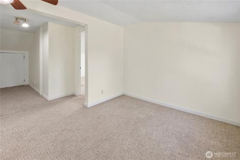 9334 E B Street Tacoma WA 98445