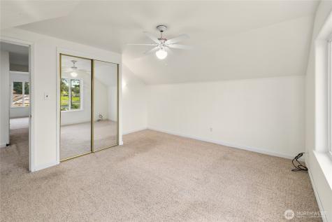 9334 E B Street Tacoma WA 98445