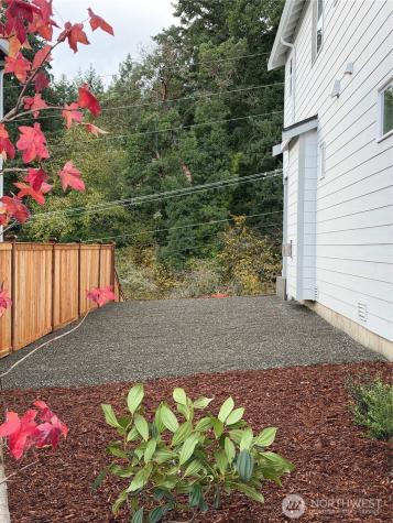 17523 NE Midnight Sun Loop Poulsbo WA 98370