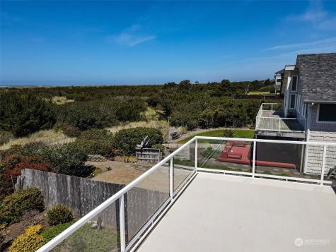 935 S Sand Dune Avenue SW Ocean Shores WA 98569