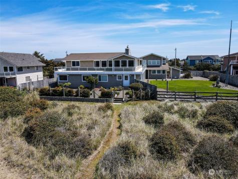 935 S Sand Dune Avenue SW Ocean Shores WA 98569