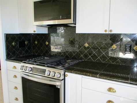 935 S Sand Dune Avenue SW Ocean Shores WA 98569