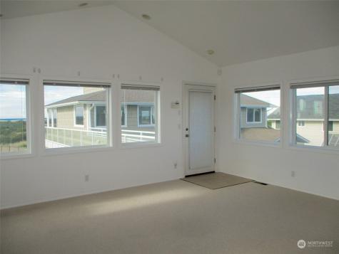 935 S Sand Dune Avenue SW Ocean Shores WA 98569