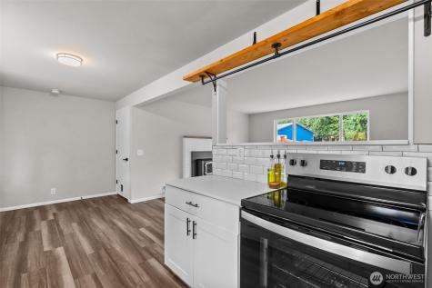 316 S 308th Street Federal Way WA 98003