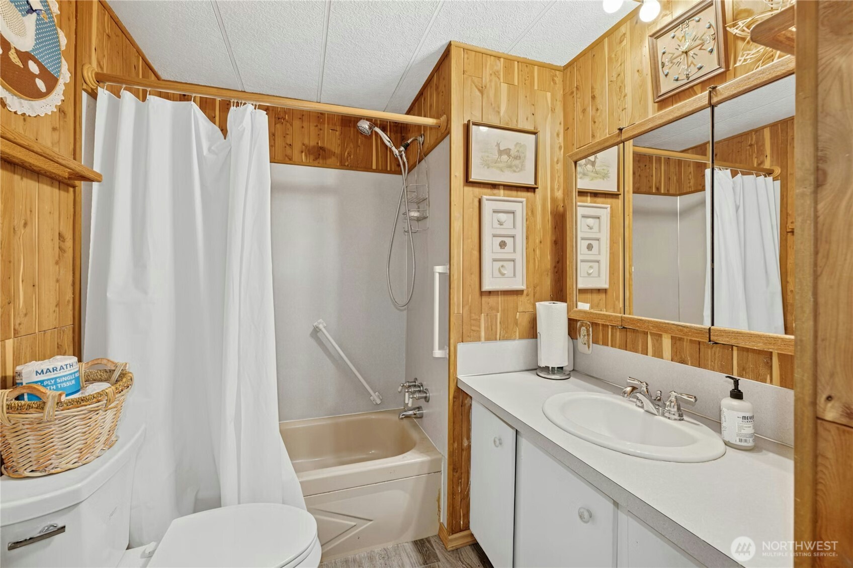 19301 Viking Avenue NW Poulsbo WA 98370