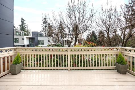 11870 SE 5th Street Bellevue WA 98005