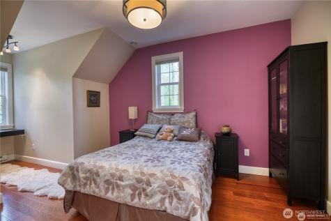 1427 Mckenzie Way Point Roberts WA 98281